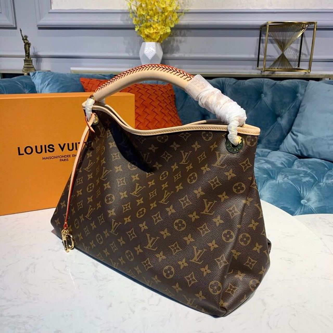 LV Artsy MM Monogram Canvas For Women, WomenÃ¢â‚¬â„¢s Handbags 16.1in/41cm LV M44869