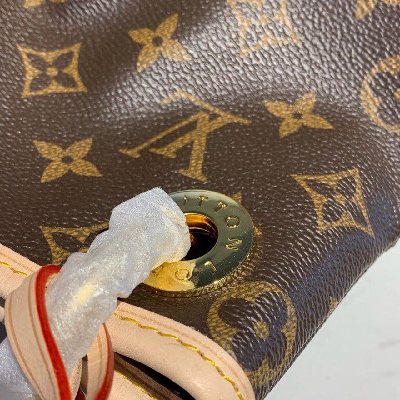 LV Artsy MM Monogram Canvas For Women, WomenÃ¢â‚¬â„¢s Handbags 16.1in/41cm LV M44869