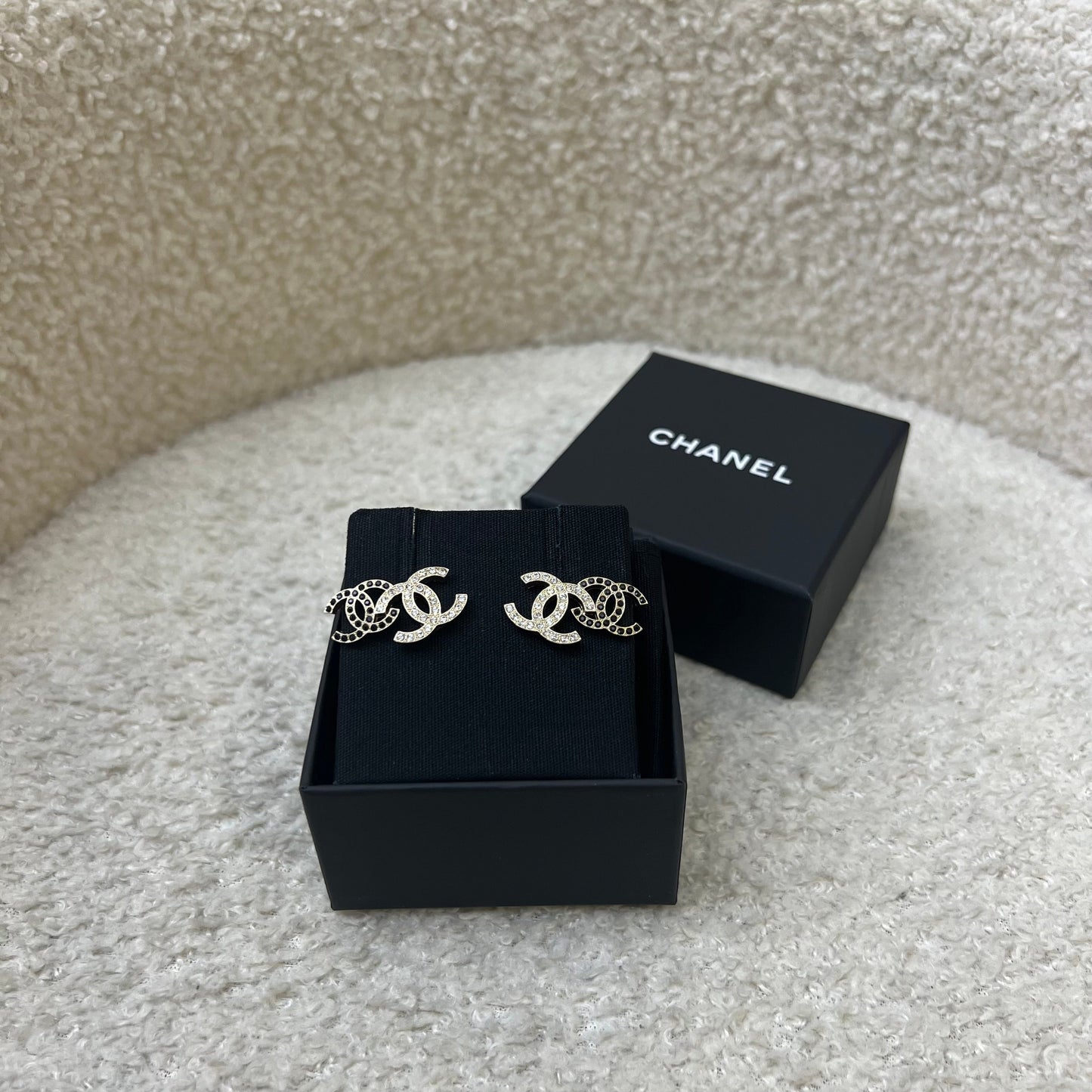 GLM-Double GLM- Logo Earrings with Crystals in GHW (Model: AB9260)