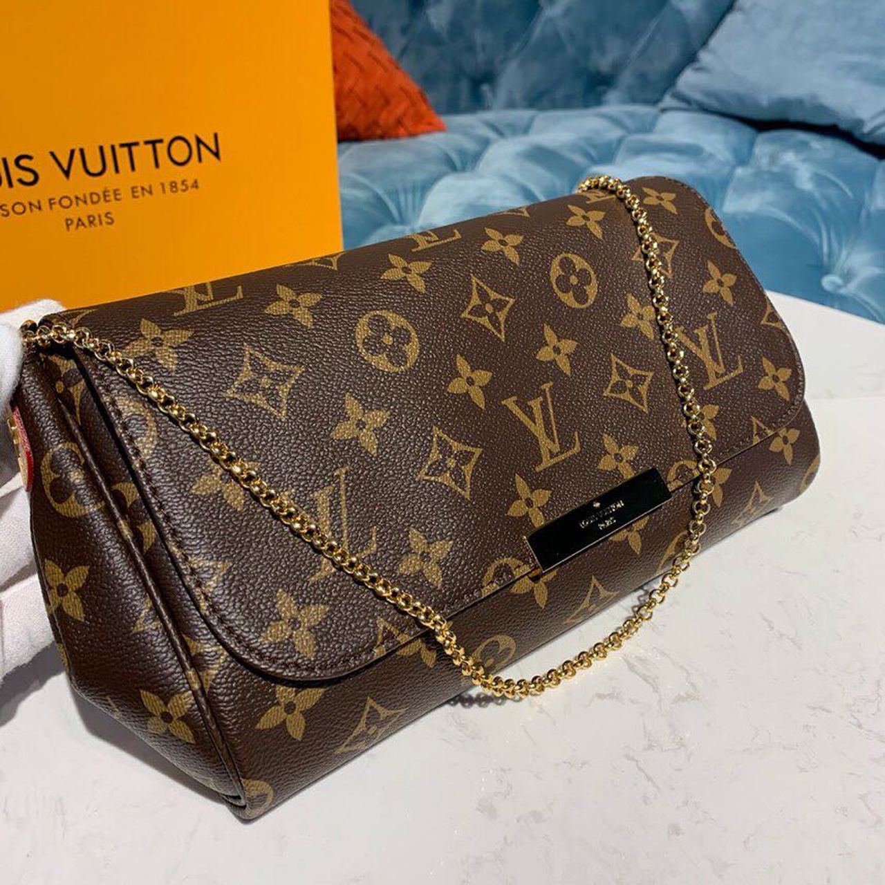 LV Favorite PM Monogram Canvas For Women, WomenÃ¢â‚¬â„¢s Handbags, Shoulder And Crossbody Bags 10.2in/26cm LV M40717