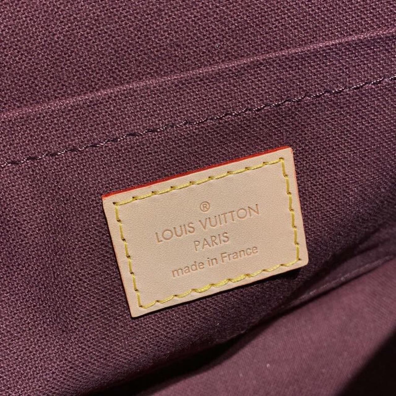 LV Favorite MM Clutch Monogram Canvas For Women, WomenÃ¢â‚¬â„¢s Handbags, Shoulder And Crossbody Bags 10.2in/26cm LV M40718