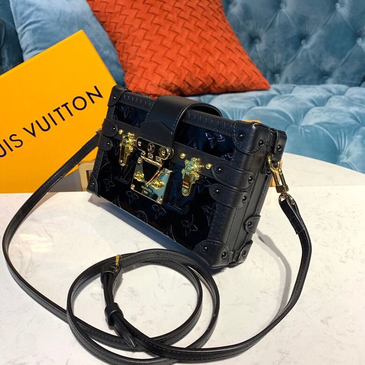 LV Petite Malle Monogram Vernis Black For Women, WomenÃ¢â‚¬â„¢s Handbags, Shoulder And Crossbody Bags 7.9in/19cm LV M54180