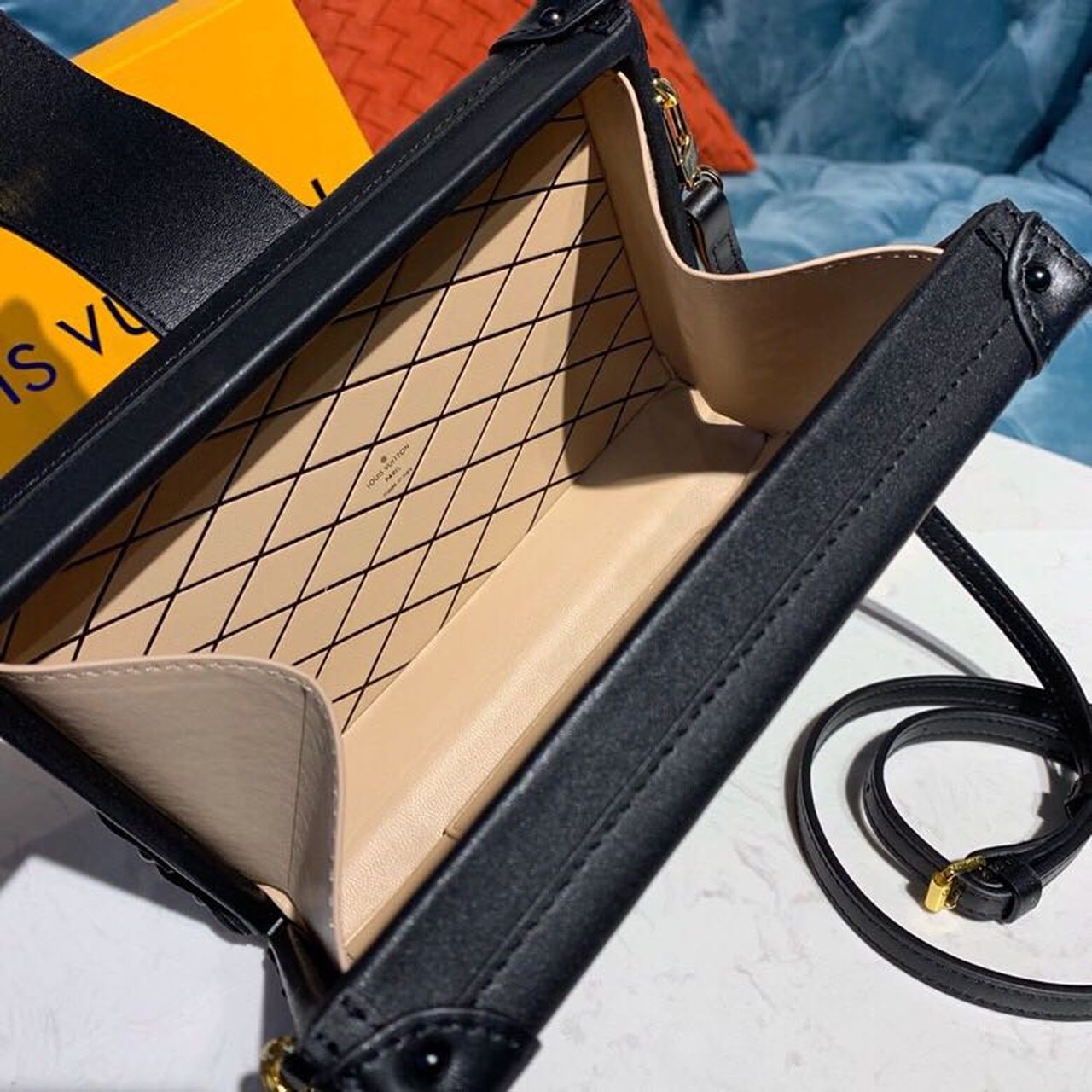 LV Petite Malle Monogram Vernis Black For Women, WomenÃ¢â‚¬â„¢s Handbags, Shoulder And Crossbody Bags 7.9in/19cm LV M54180