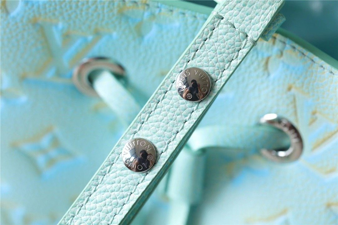 LV NeoNoe GLAMI Monogram Empreinte Mint For Women,  Shoulder And Crossbody Bags 7.9in/20cm LV
