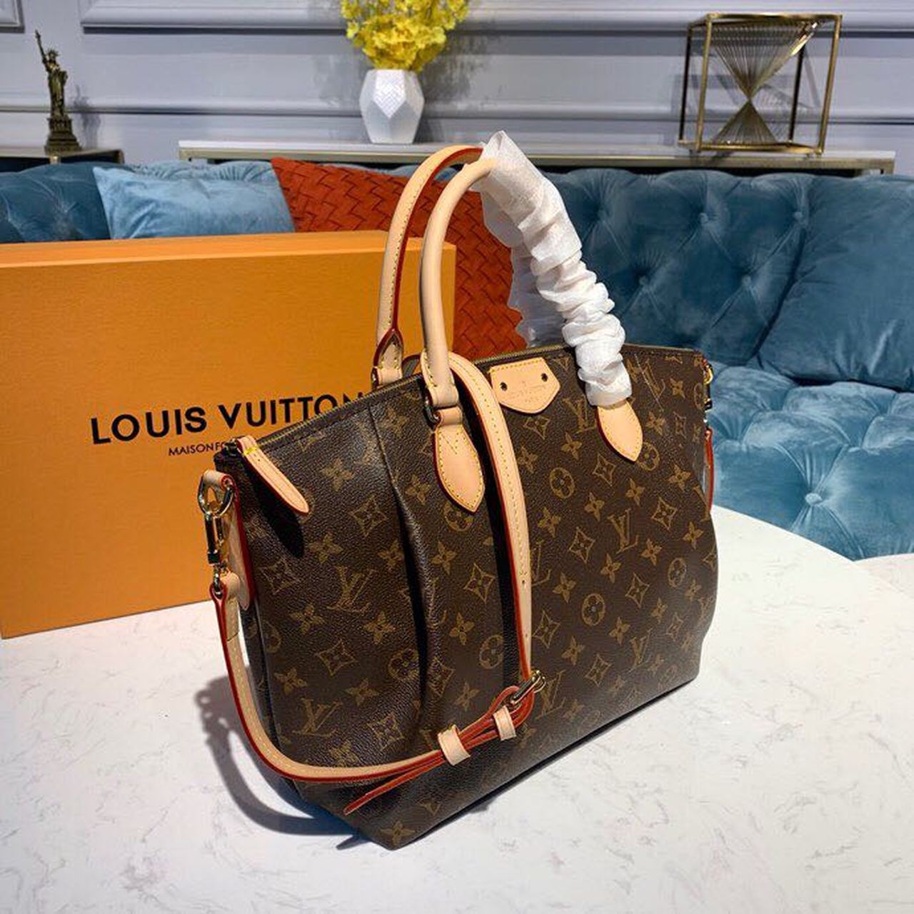 LV Turenne MM Monogram Canvas For Women, WomenÃ¢â‚¬â„¢s Handbags, Shoulder Bags 15in/38cm LV M48814