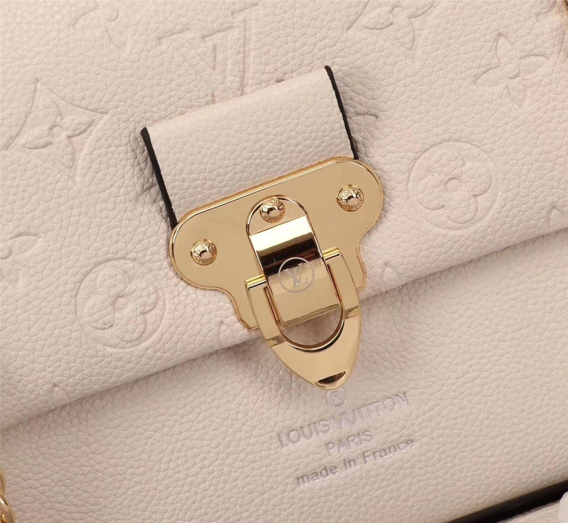 EN - New Arrival Bags LUV 275