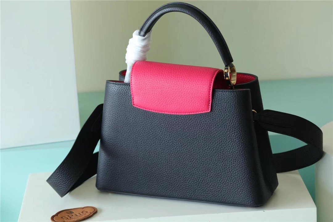 LV Capucines MM Taurillon Black/ Rose Berlingot For Women, WomenÃ¢â‚¬â„¢s Bags, Shoulder And Crossbody Bags 12.4in/31.5cm LV M59882