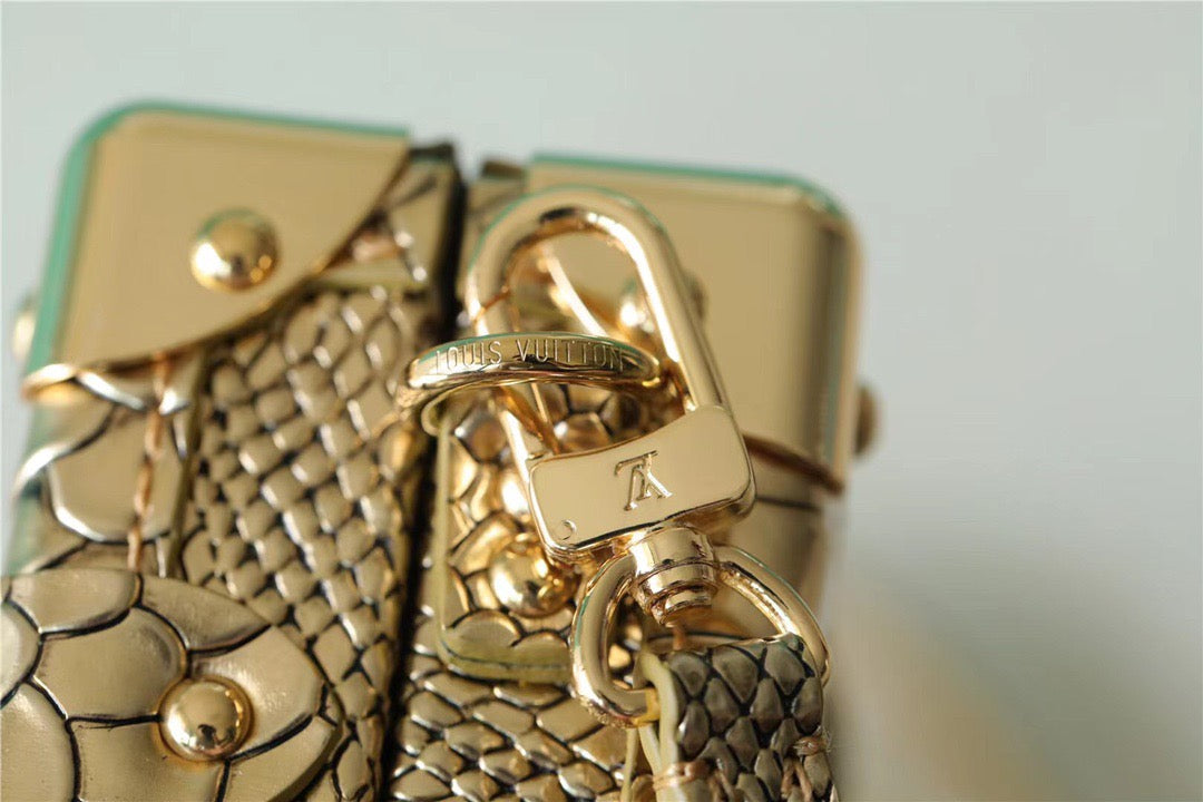 LV Petite Malle High Shiny Alligator By Nicolas Ghesquiere Gold For Women,  Shoulder And Crossbody Bags 7.9in/20cm LVÃ‚Â 