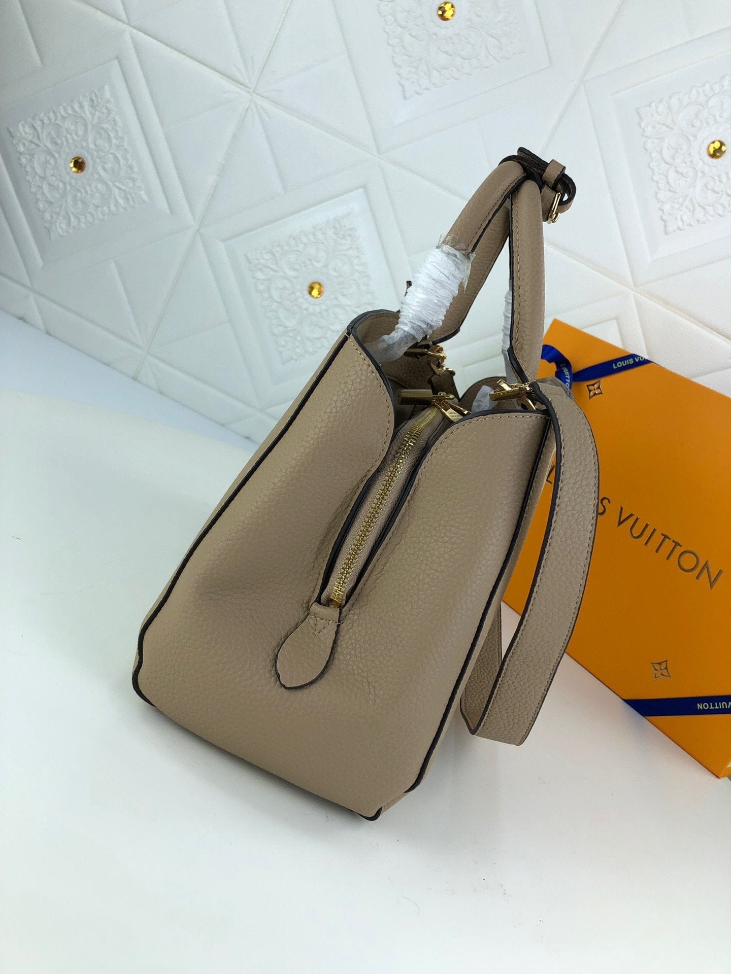 EN - New Arrival Bags LUV 035