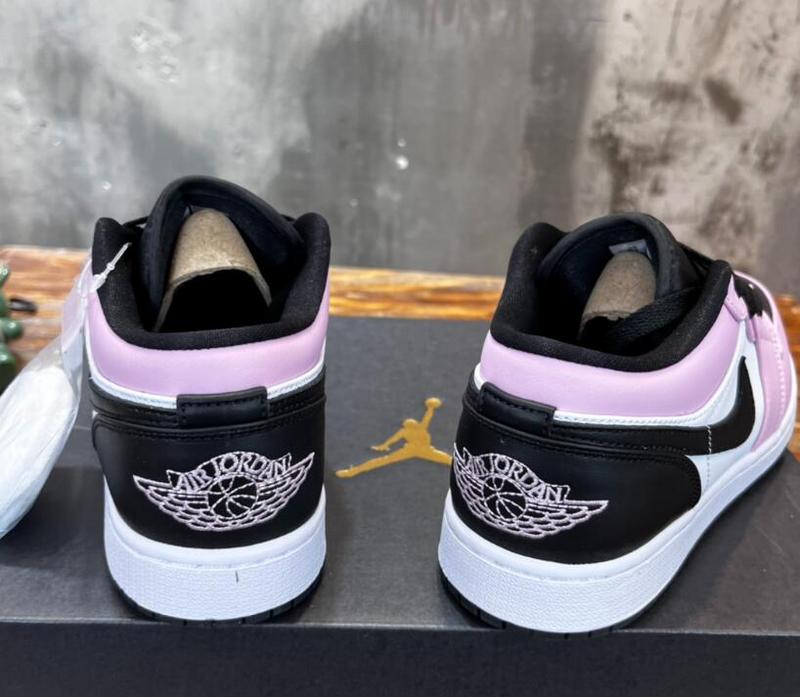 SAMC - NKE Shoes - 863