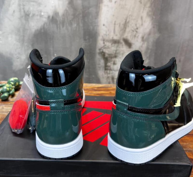 SAMC - NKE Shoes - 860