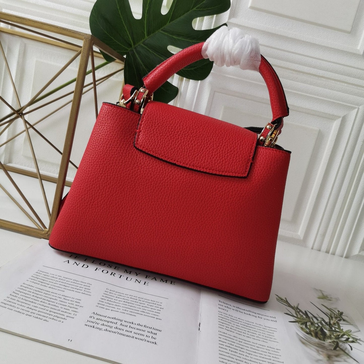 EN - New Arrival Bags LUV 242
