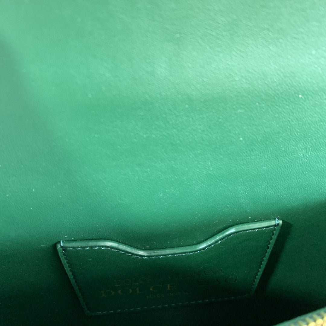 GLAMI MeGLAMIum Devotion Bag Green For Women 9.4in/24cm GLAMI