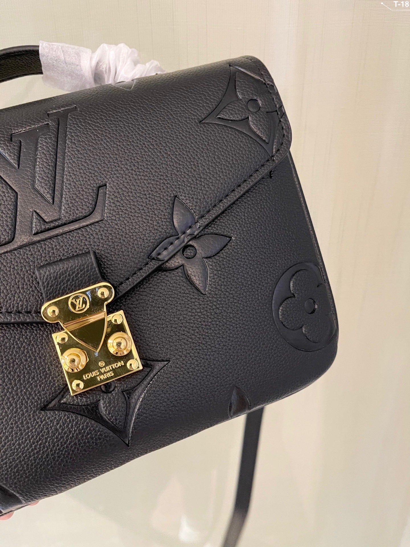 EN - New Arrival Bags LUV 502