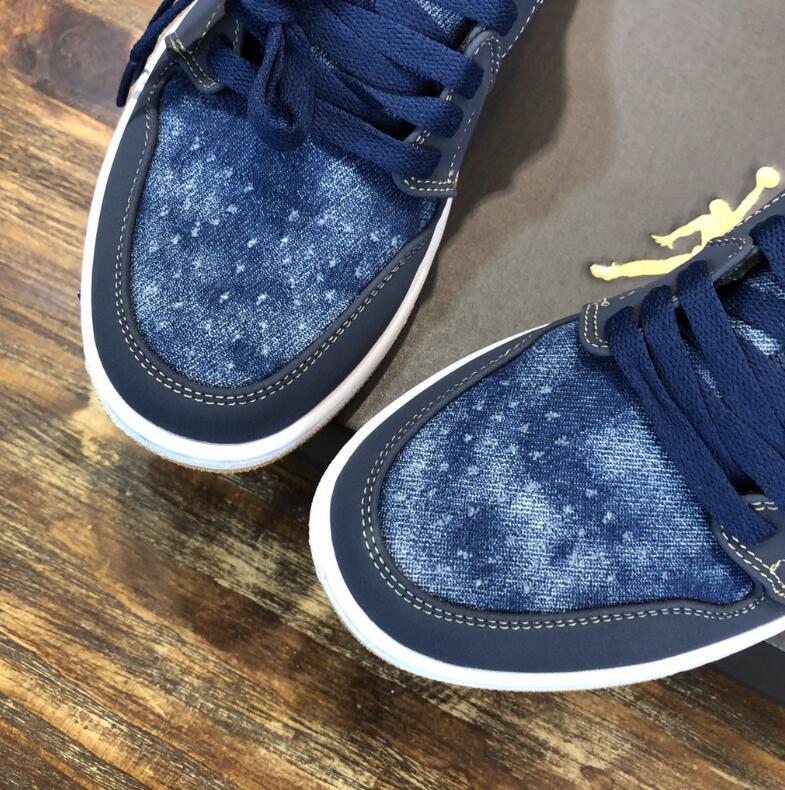 SAMC - NKE Shoes - 1023