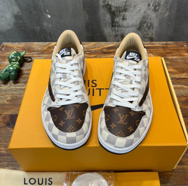 SAMC - NKE Shoes - 943