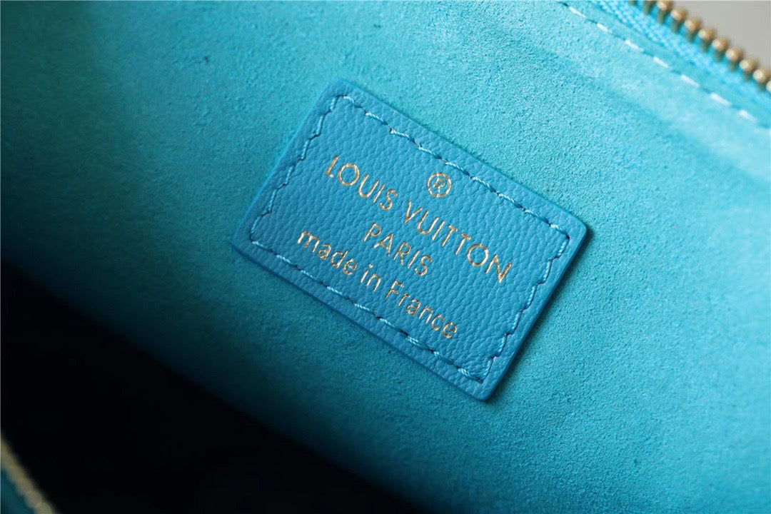 LV Coussin PM Monogram Blue For Women, WomenÃ¢â‚¬â„¢s Bags, Shoulder And Crossbody Bags 10.2in/26cm LVÃ‚Â 