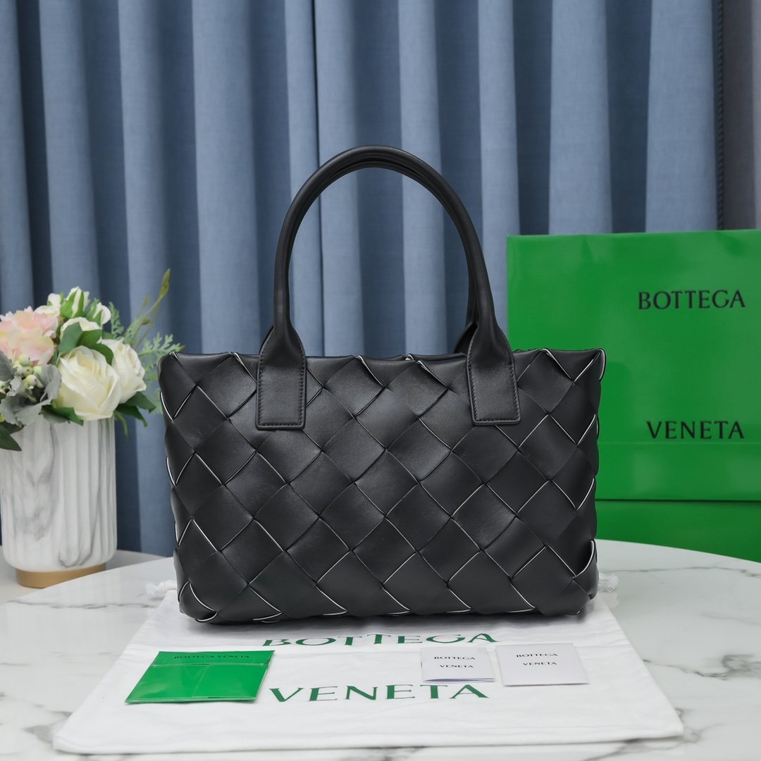 GLAMI MeGLAMIum Intrecciato Tote Bag Black, For Women, Bags 17.3in/44cm 630817VMAY32544