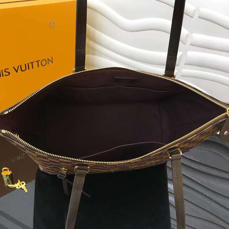 LOV2 Bags - Luxurious Bags  1135