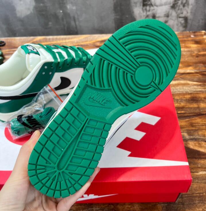 SAMC - NKE Shoes - 806
