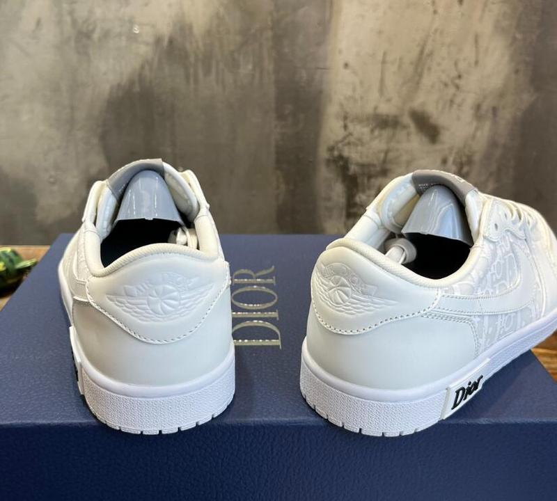 SAMC - NKE Shoes - 470