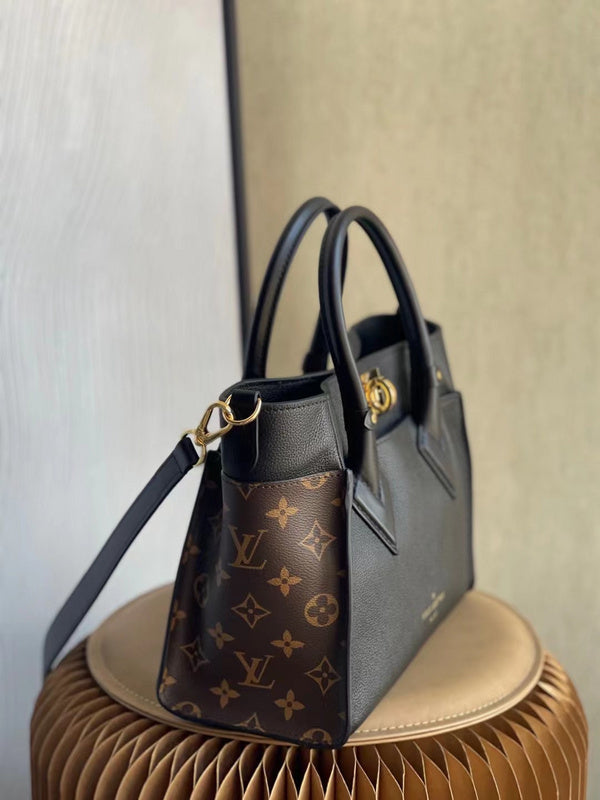 LOV2 Bags - Luxurious Bags  1037