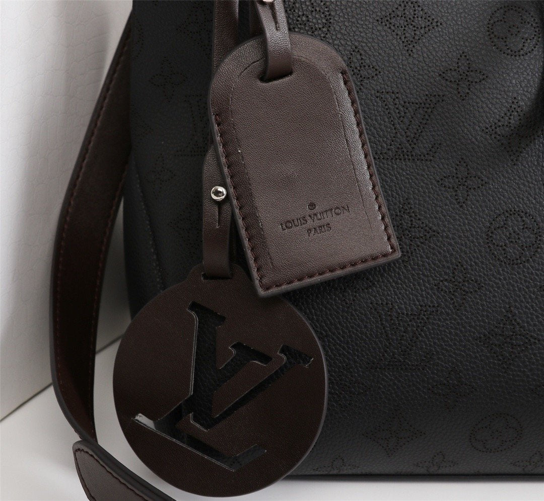 EN - New Arrival Bags LUV 225