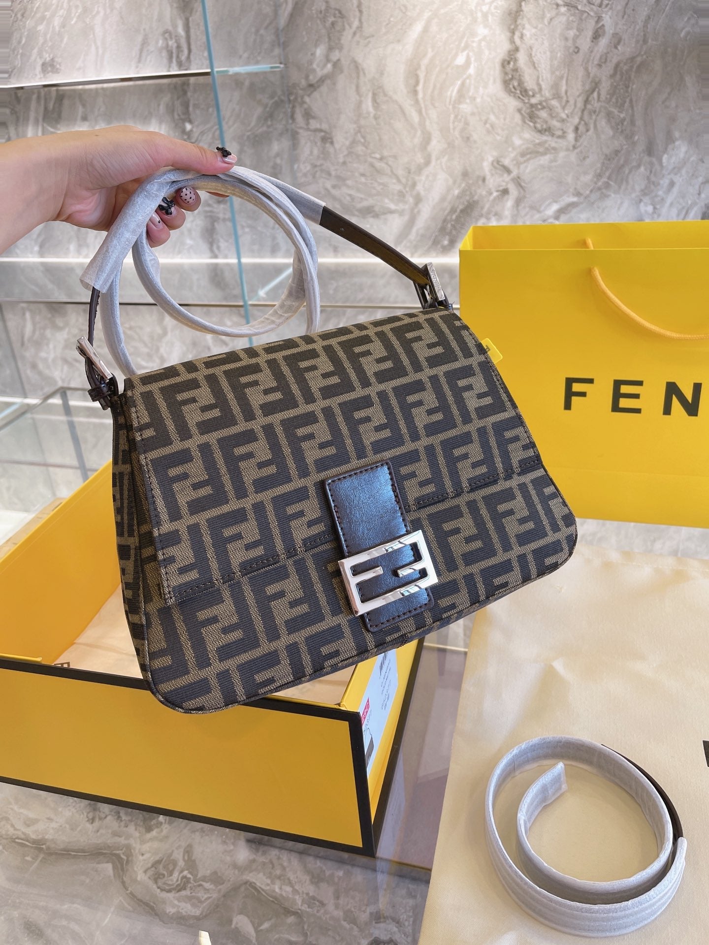 EN - New Arrival Bags FEI 201