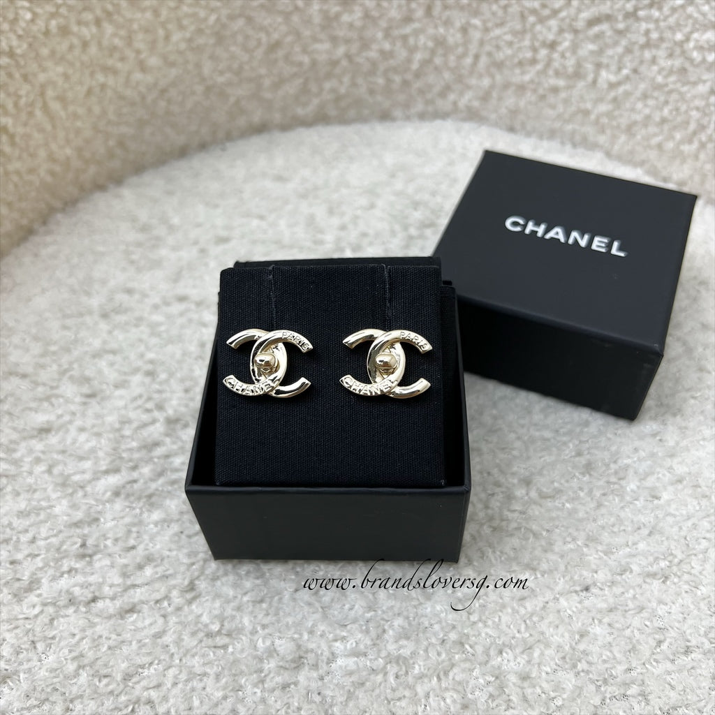 GLM-GLM- Turnlock Earrings in LGHW (Model: AB9411)