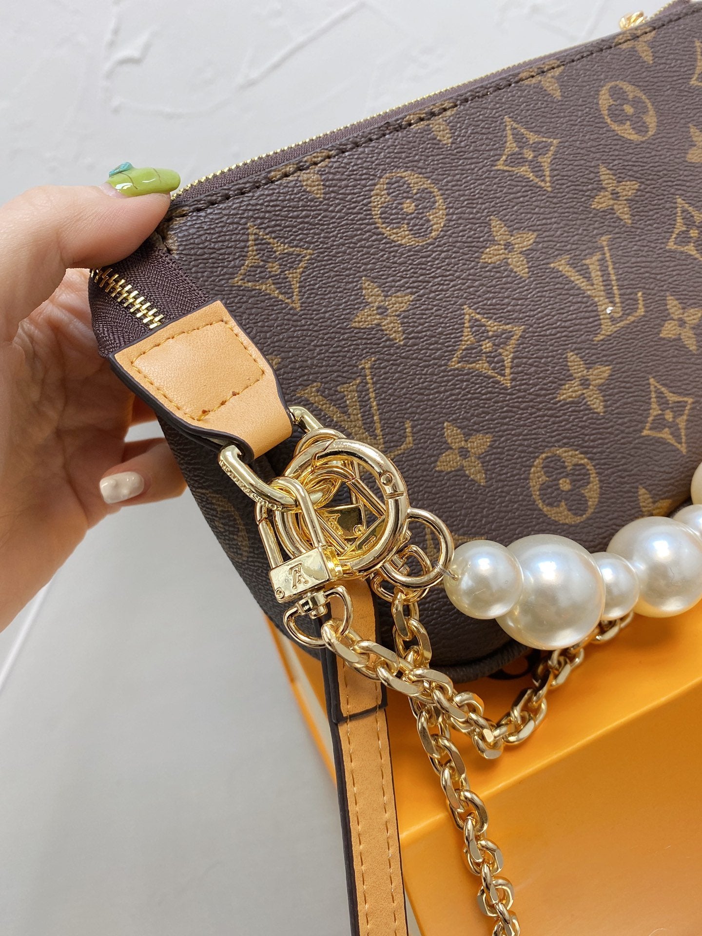 EN - New Arrival Bags LUV 080