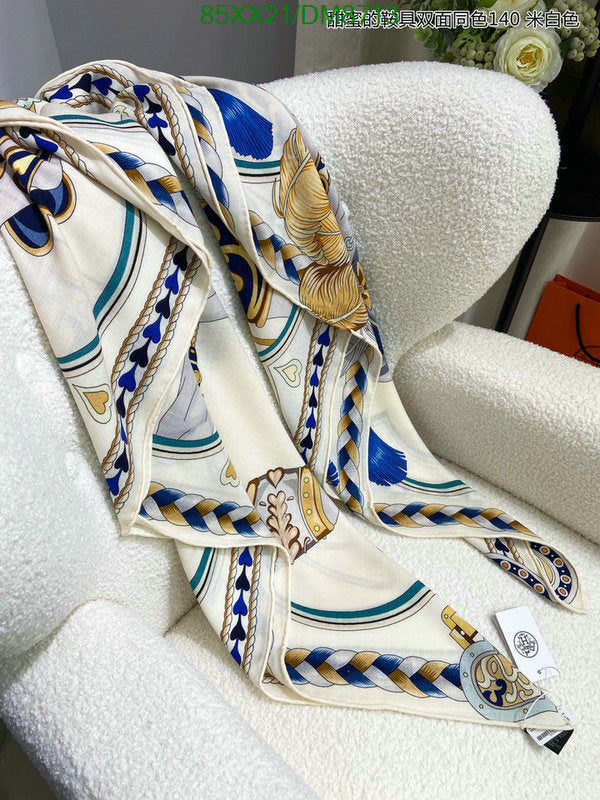 SAMC - HMS Scarves - 017