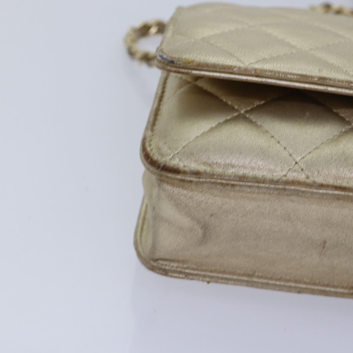 CHANEL Matelasse Chain Shoulder Bag Lamb Skin Gold Tone Gold CC 88657