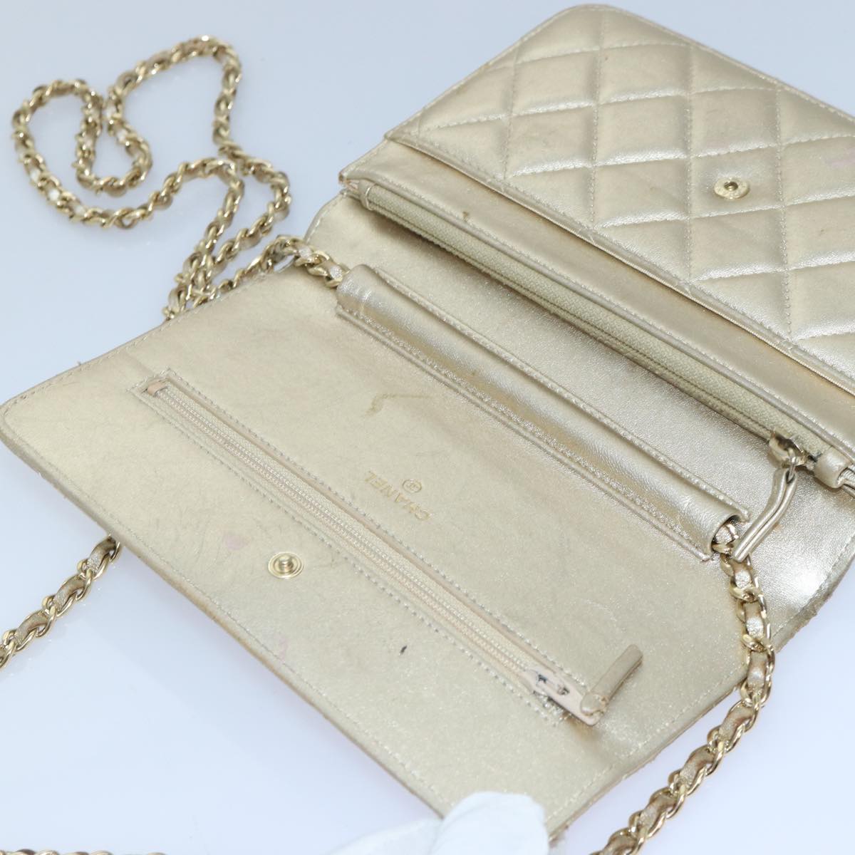 CHANEL Matelasse Chain Shoulder Bag Lamb Skin Gold Tone Gold CC 88657