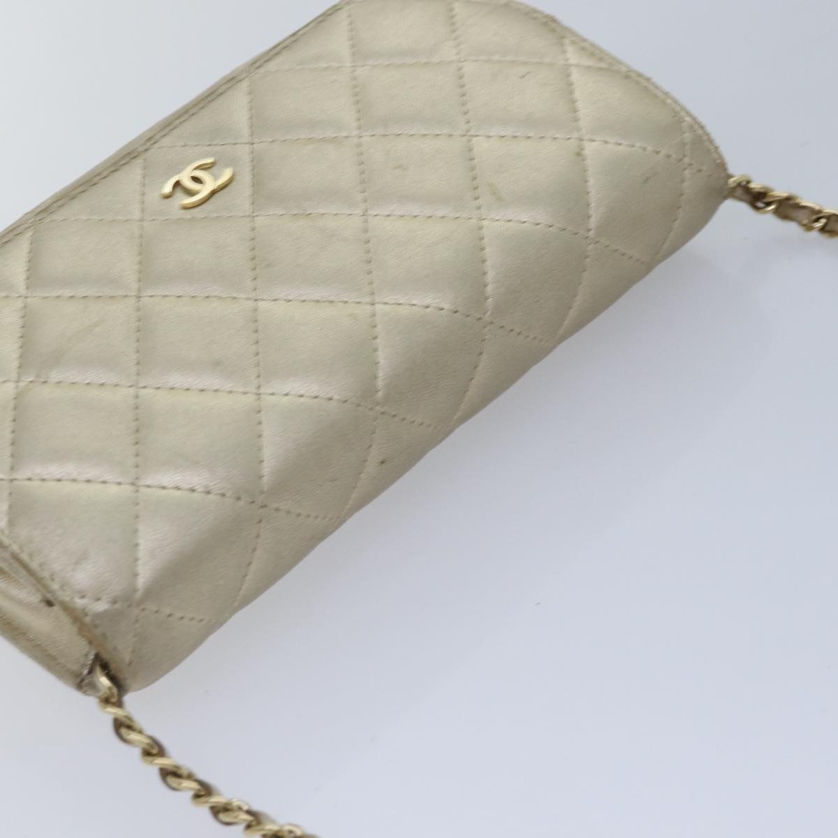 CHANEL Matelasse Chain Shoulder Bag Lamb Skin Gold Tone Gold CC 88657