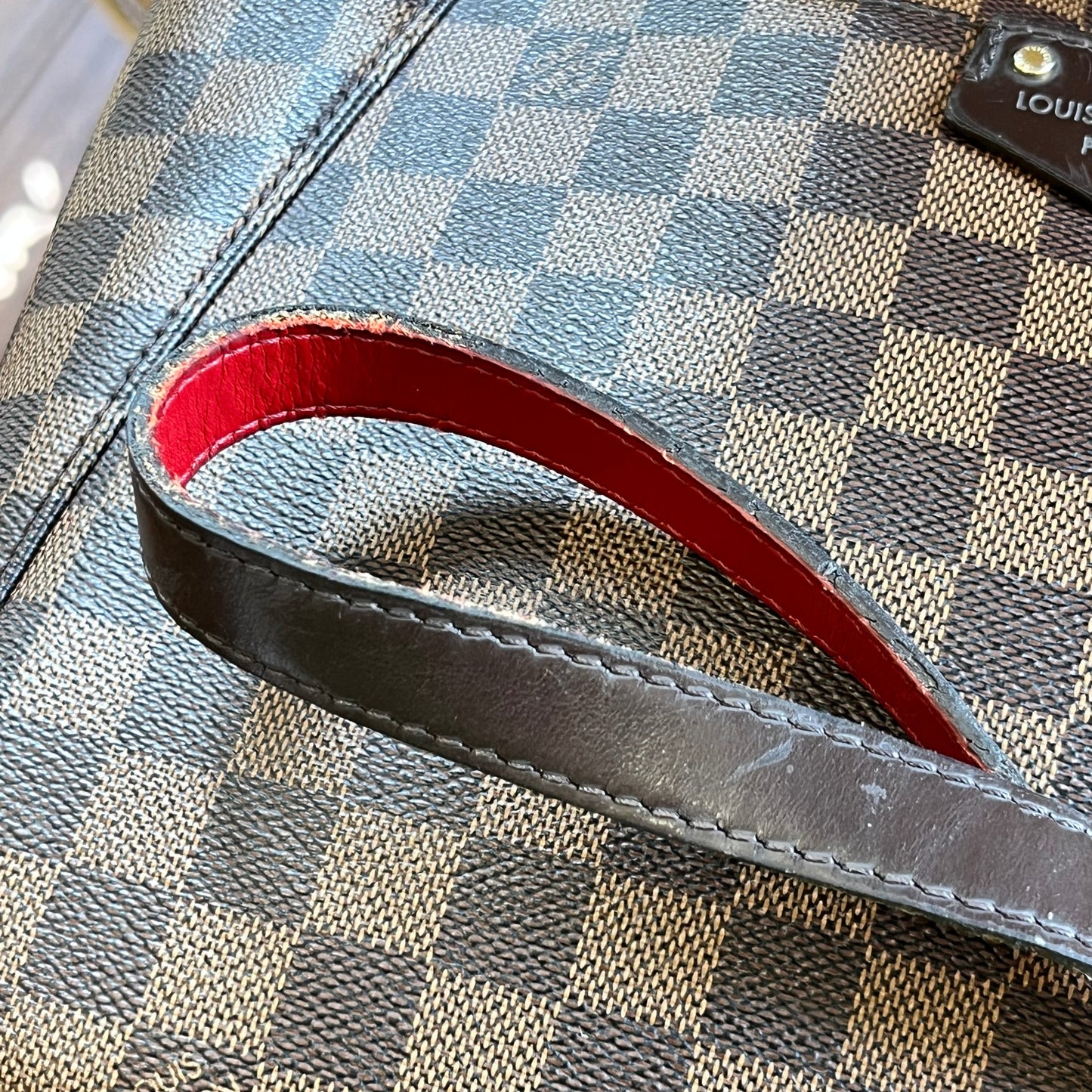 LOUIS VUITTON South Bank Besace Damier Ebene Canvas Crossbody Bag