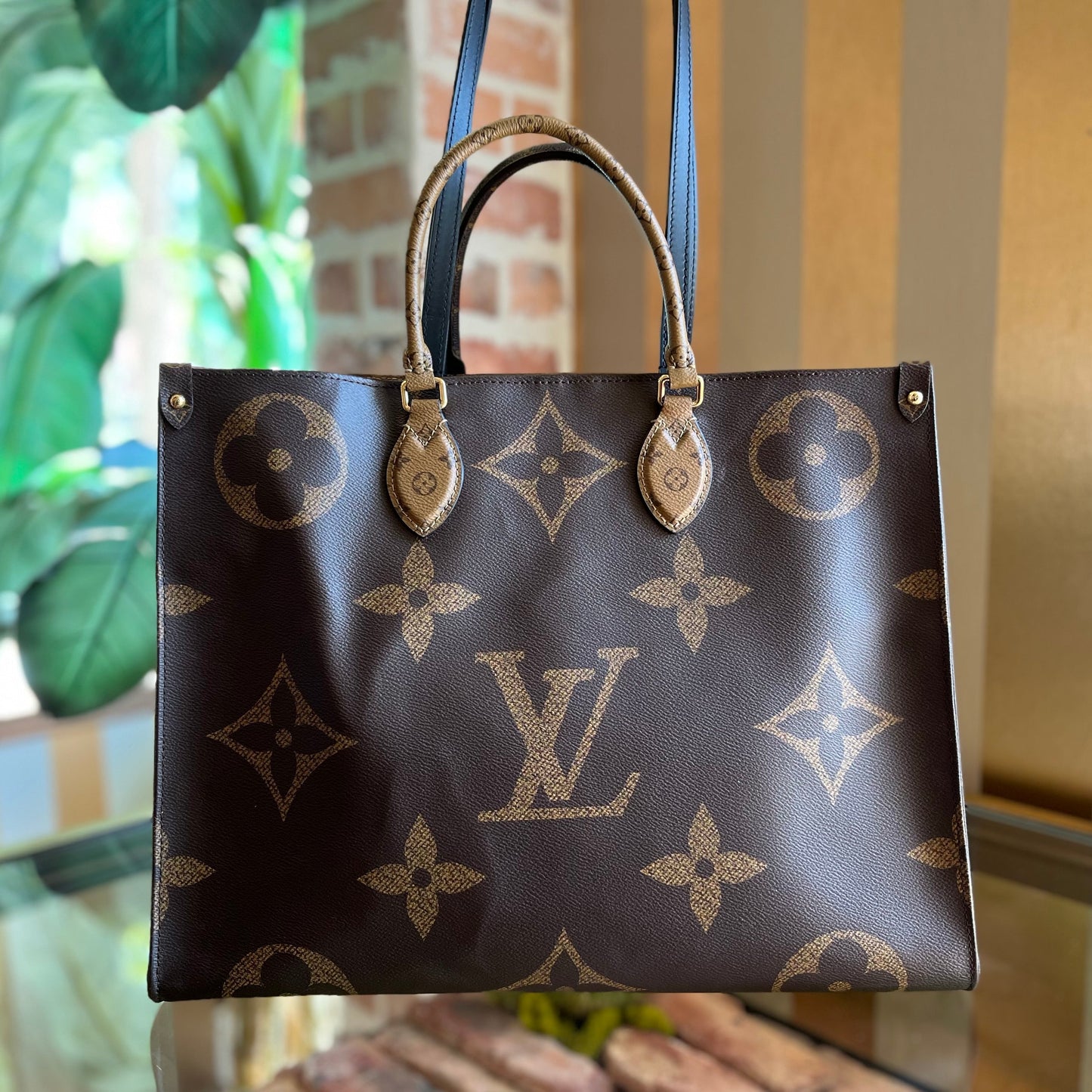 LOUIS VUITTON OnTheGo GM Giant Monogram Reverse Canvas Tote Bag