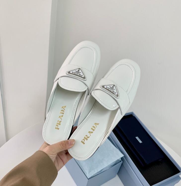 GlamyWomen Shoes - 696