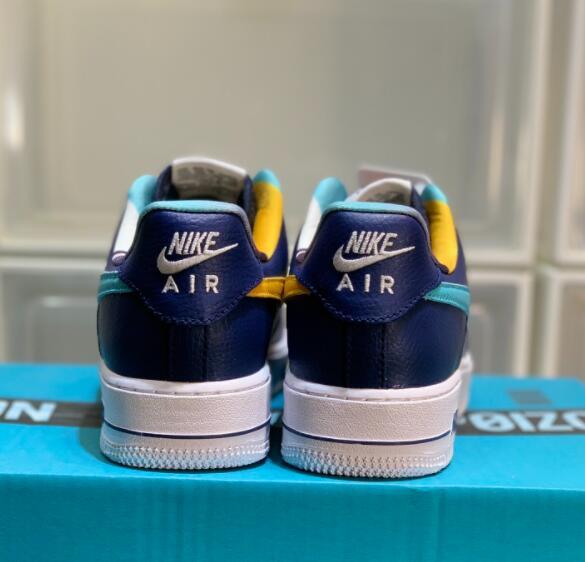 SAMC - NKE Shoes - 670
