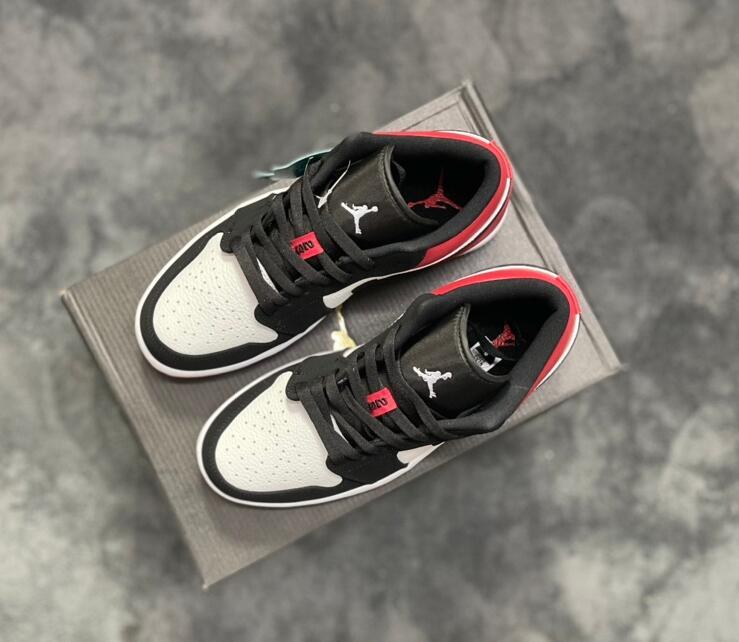 SAMC - NKE Shoes - 1216