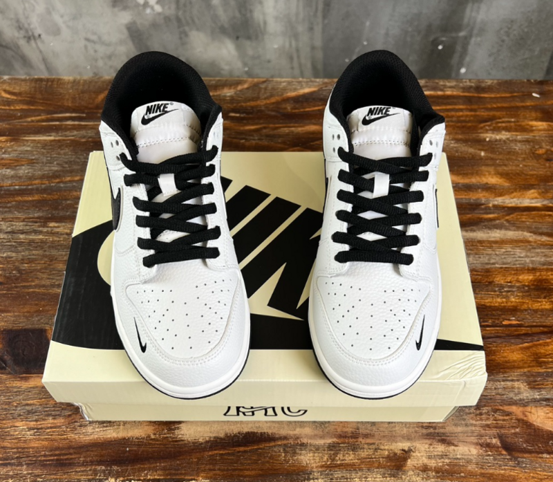 SAMC - NKE Shoes - 050