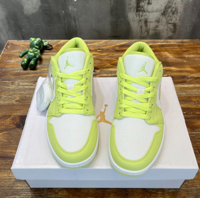 SAMC - NKE Shoes - 896
