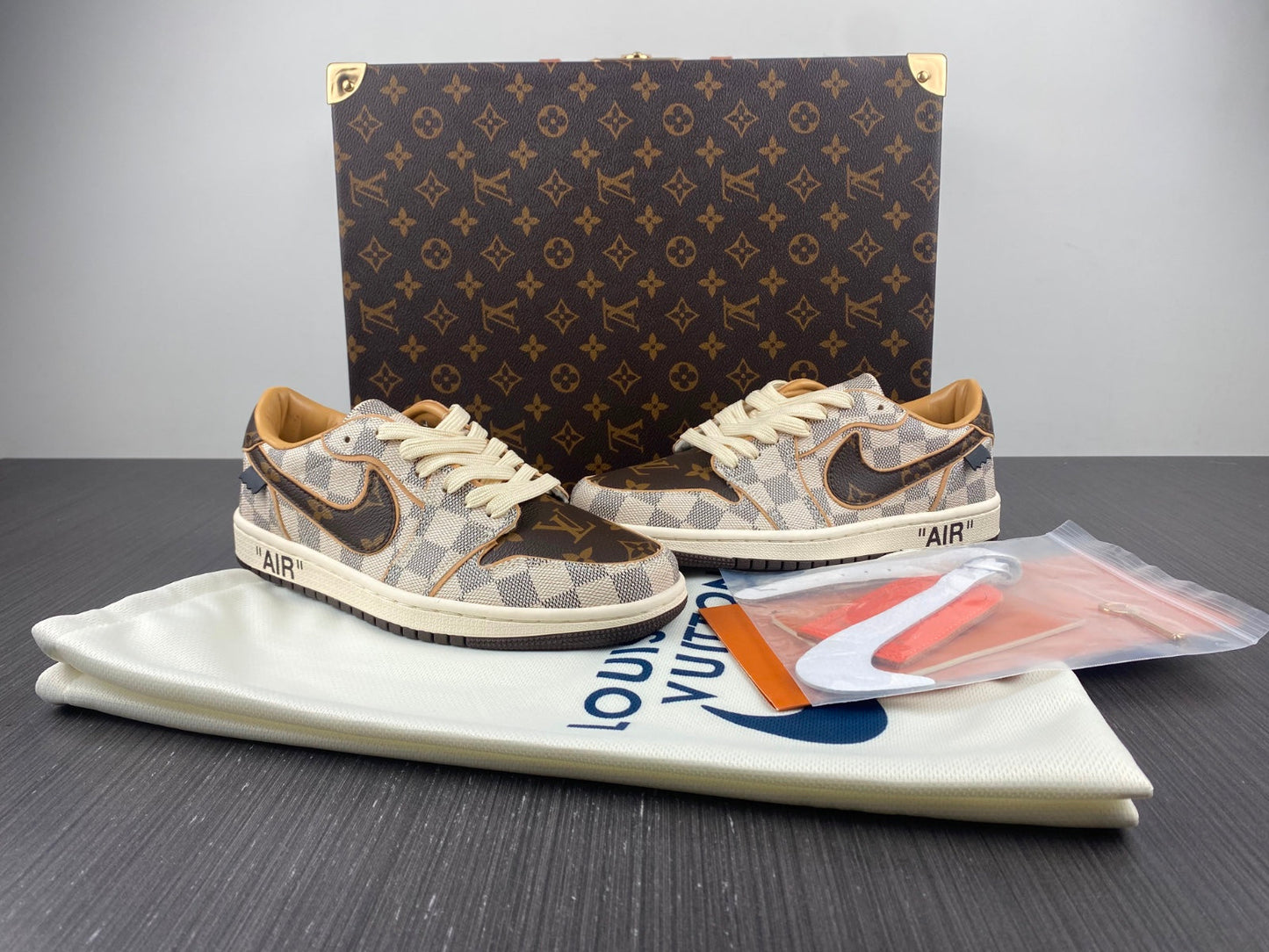 Designer Air ForGLAMI 1 LV Low Surgeon Los Angeles