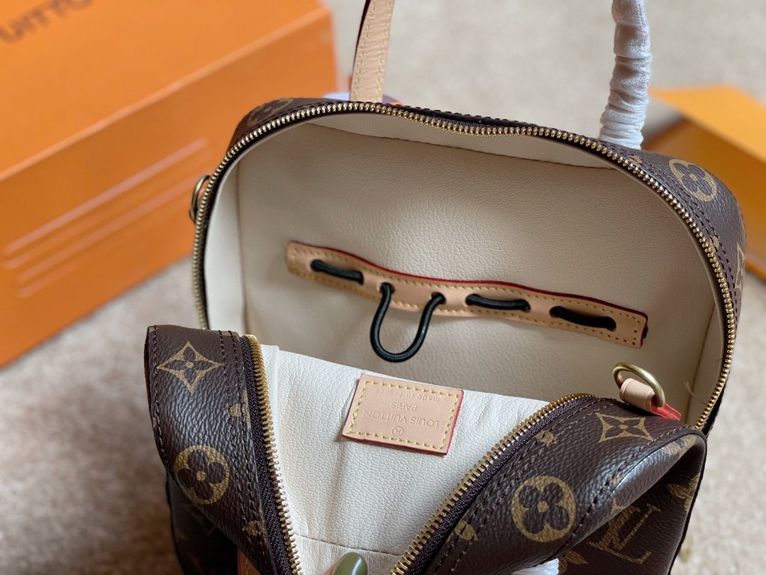 EN - New Arrival Bags LUV 496