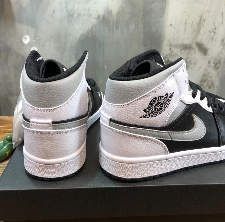 SAMC - NKE Shoes - 1674