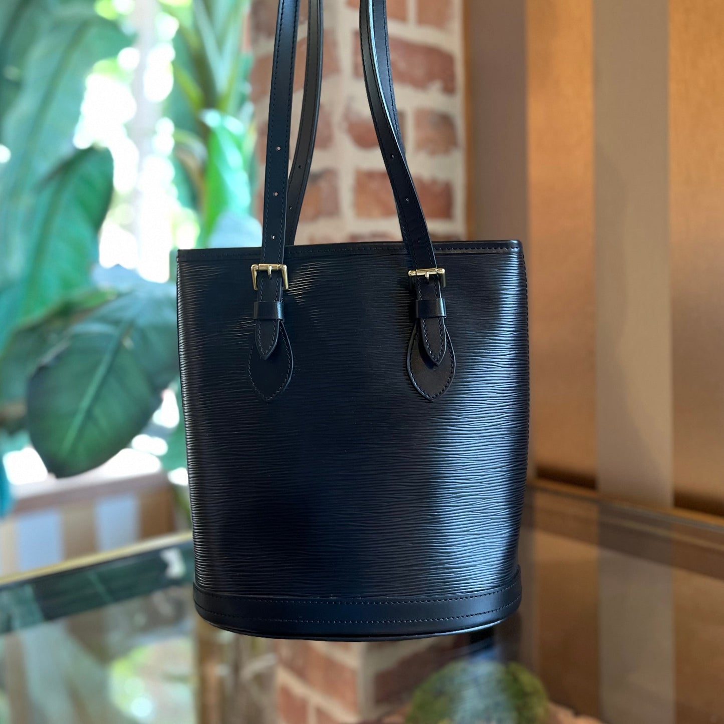 LOUIS VUITTON Petit Bucket Bag Epi Leather