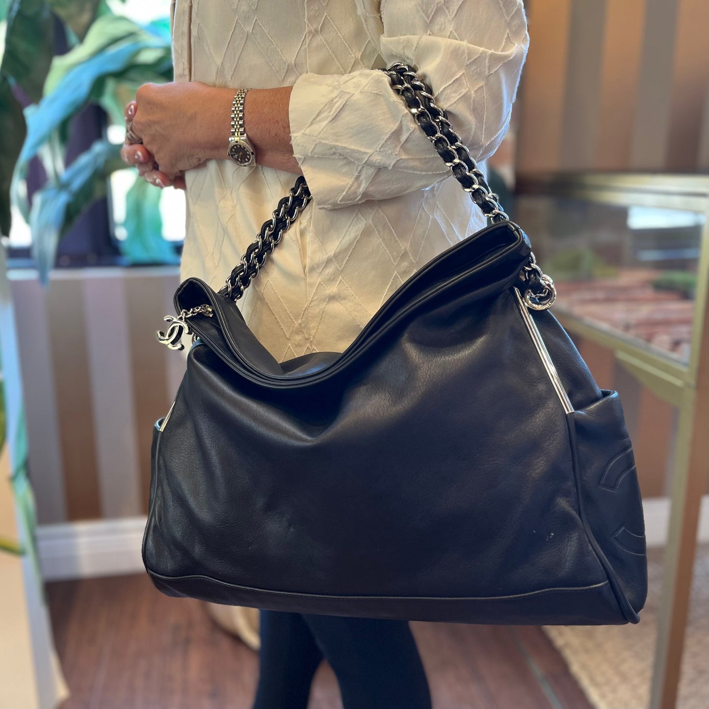 CHANEL Ultimate Soft Lambskin Hobo ADI1180