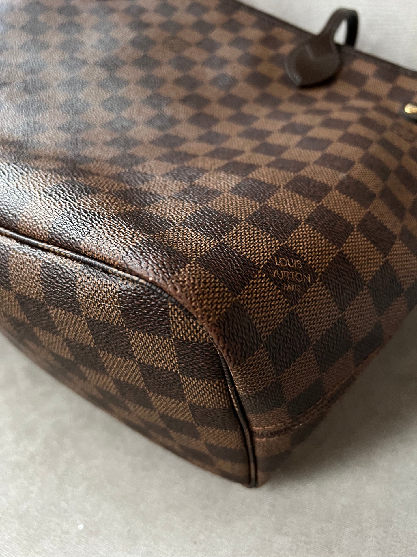 Louis Vuitton Neverfull MM Damier Ebene Cherry Interior (RRP £1,410)