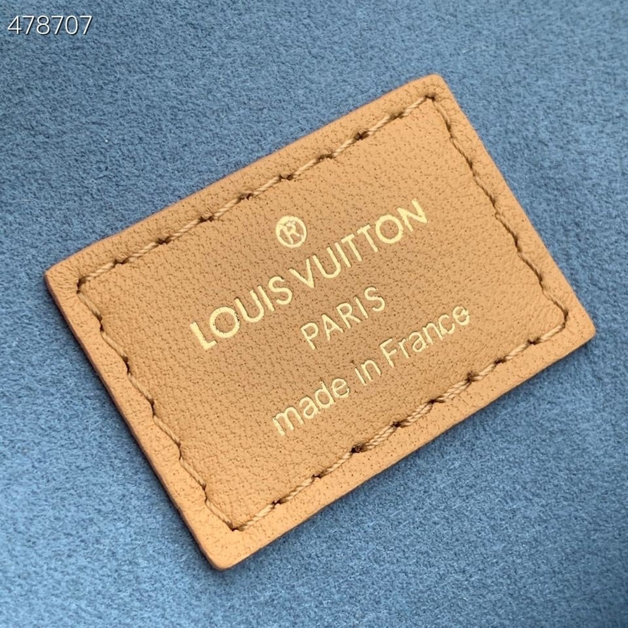 LV Coussin PM Monogram Embossed Puffy Cream For Women, WomenÃ¢â‚¬â„¢s Handbags, Shoulder And Crossbody Bags 10.2in/26cm LV