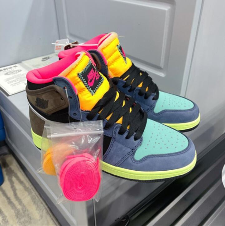 SAMC - NKE Shoes - 1629