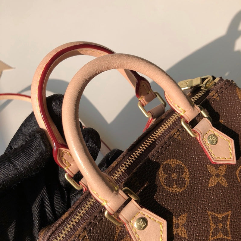 LOV2 Bags - Fashion Bags  2628